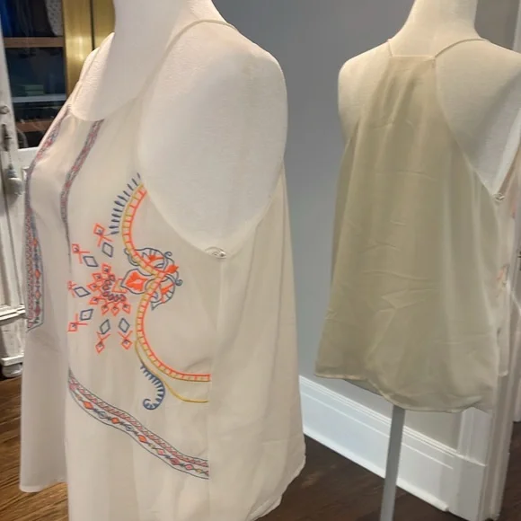 Embroided Cream Camisole - Picture 2 of 3